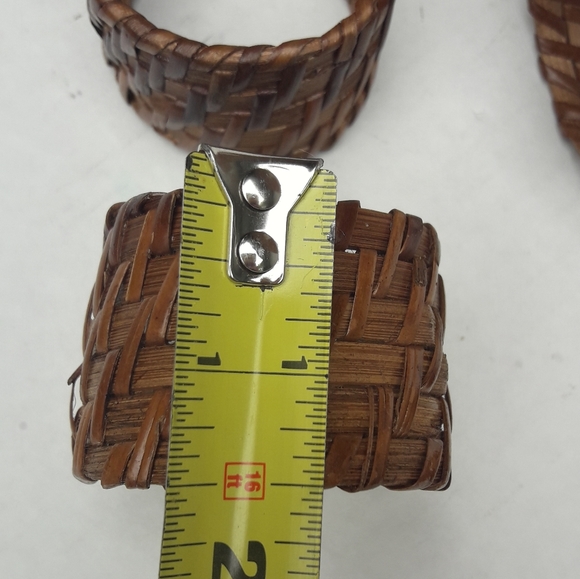 Wicker Napkin Rings Woven Basket Weave Holders - Picture 6 of 9